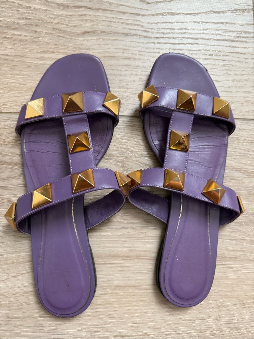 Valentino Garavani Rockstud Slide Sandals Purple Leather Size 38 US 7.5
